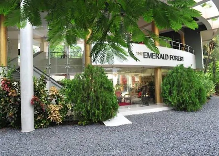 United 21 Emerald Goa