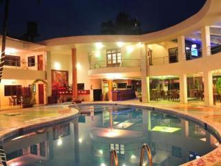 United 21 Emerald Goa Hotel